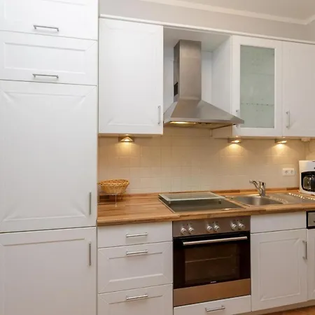 Appartementhaus Strandstrasse 31 *