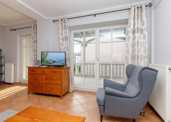 Appartementhaus Strandstraße 31 * Ostseebad Kühlungsborn